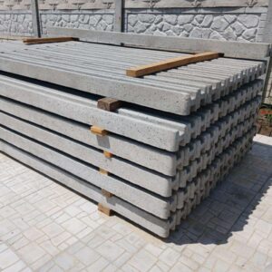 Бетонний стовп